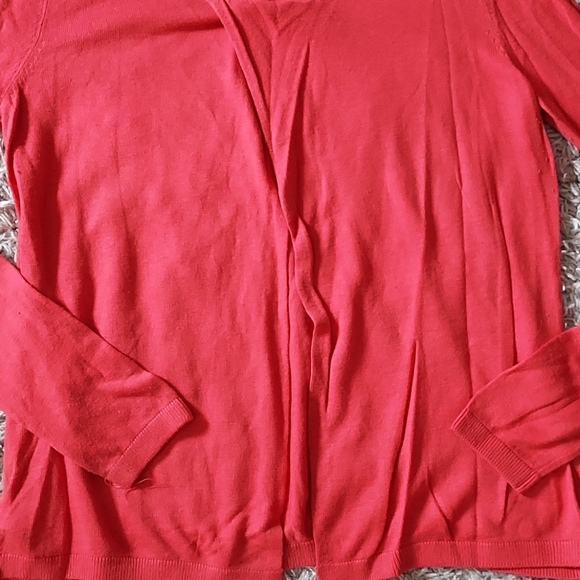 Express Sweater - Picture 4 of 4